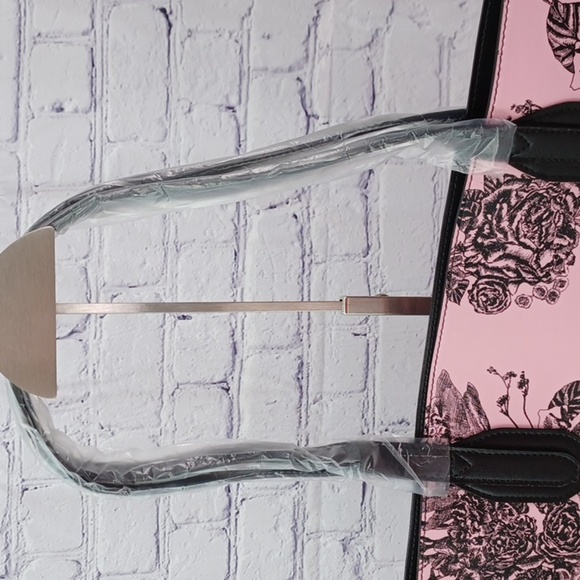 Victoria's Secret Pink Floral Tote - Picture 3 of 7